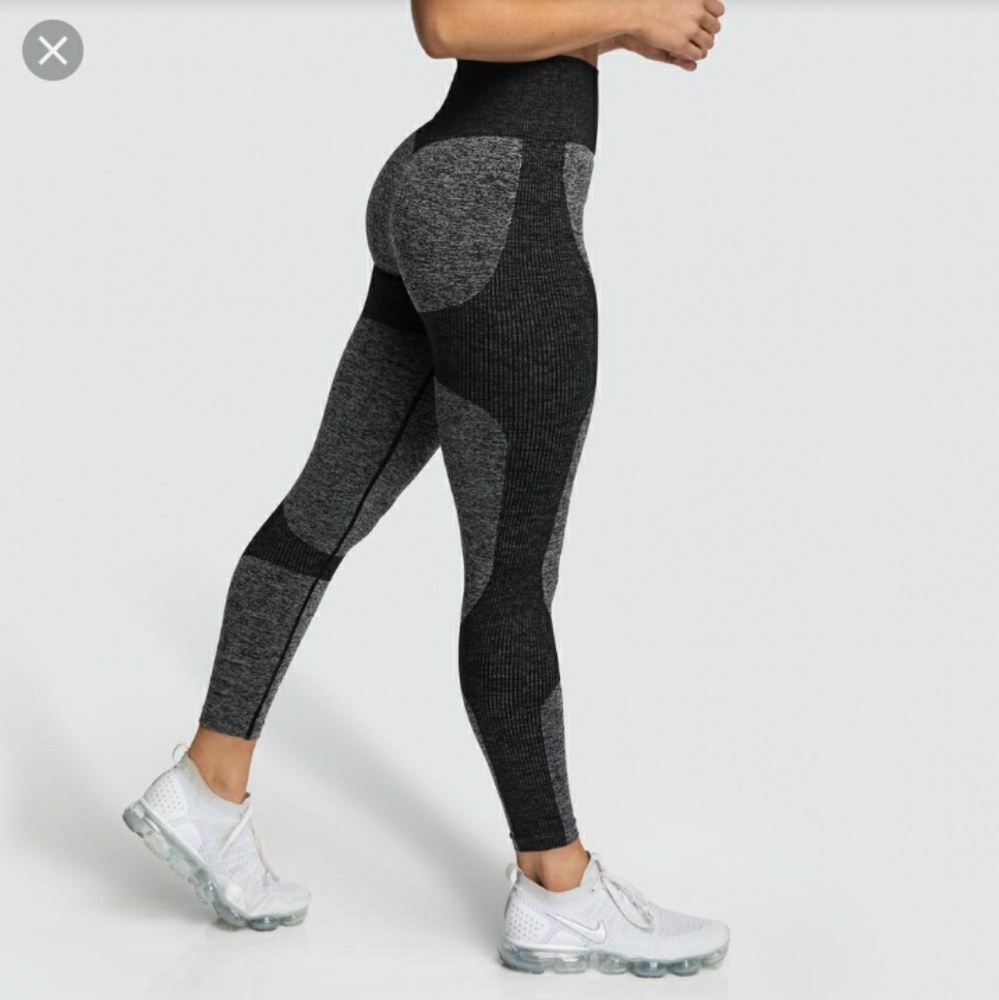 DYE gym leggings